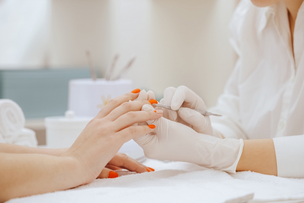 Spa Manicure UV Gel Nail Art